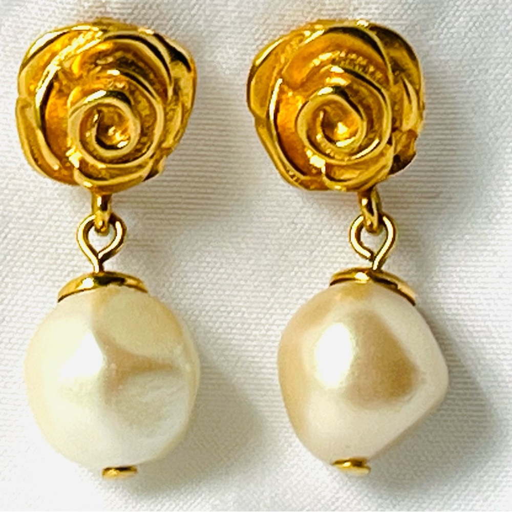 Vtg Givenchy Baroque Faux Pearl Drop Earrings Gold Tone Logo Runway 70s 80s
